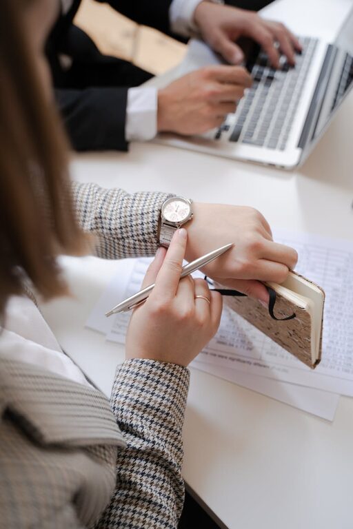 Sfaturi practice pentru organizarea eficientă a timpului în viața de zi cu zi